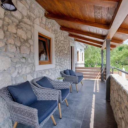 Luxury With Pool, Large Garden In The Countryside - By Traveler Tourist Agency Krk- Id 2204 Tribalj (Primorsko-Goranska)