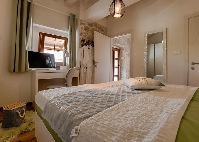 Villa Luxury With Pool, Large Garden In The Countryside - By Traveler Tourist Agency Krk- Id 2204 Tribalj (Primorsko-Goranska)