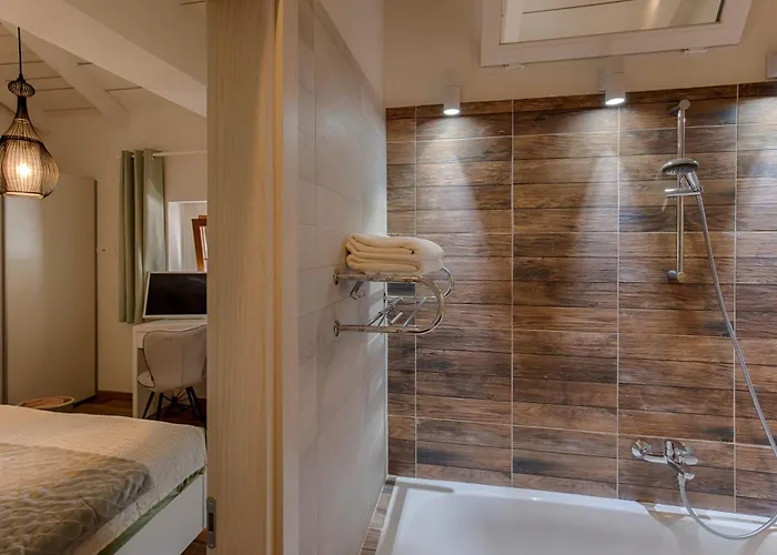 فيلة Luxury With Pool, Large Garden In The Countryside - By Traveler Tourist Agency Krk- Id 2204 *