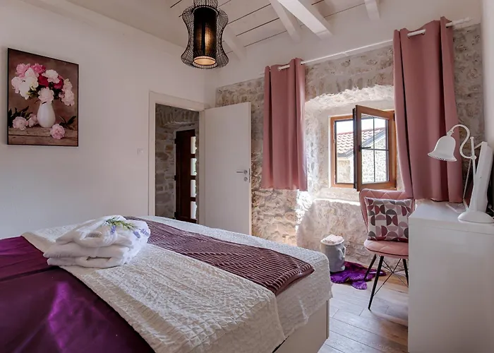 فيلة Luxury With Pool, Large Garden In The Countryside - By Traveler Tourist Agency Krk- Id 2204