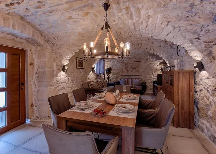 Luxury With Pool, Large Garden In The Countryside - By Traveler Tourist Agency Krk- Id 2204 * Tribalj (Primorsko-Goranska)