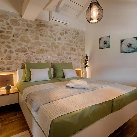 Luxury With Pool, Large Garden In The Countryside - By Traveler Tourist Agency Krk- Id 2204 * Tribalj