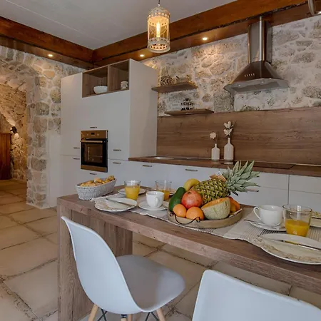 Villa Luxury With Pool, Large Garden In The Countryside - By Traveler Tourist Agency Krk- Id 2204 Tribalj