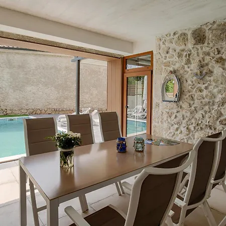 Villa Luxury With Pool, Large Garden In The Countryside - By Traveler Tourist Agency Krk- Id 2204 Tribalj