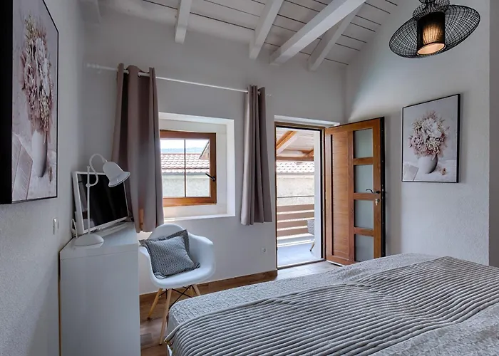 Luxury With Pool, Large Garden In The Countryside - By Traveler Tourist Agency Krk- Id 2204 Tribalj (Primorsko-Goranska)